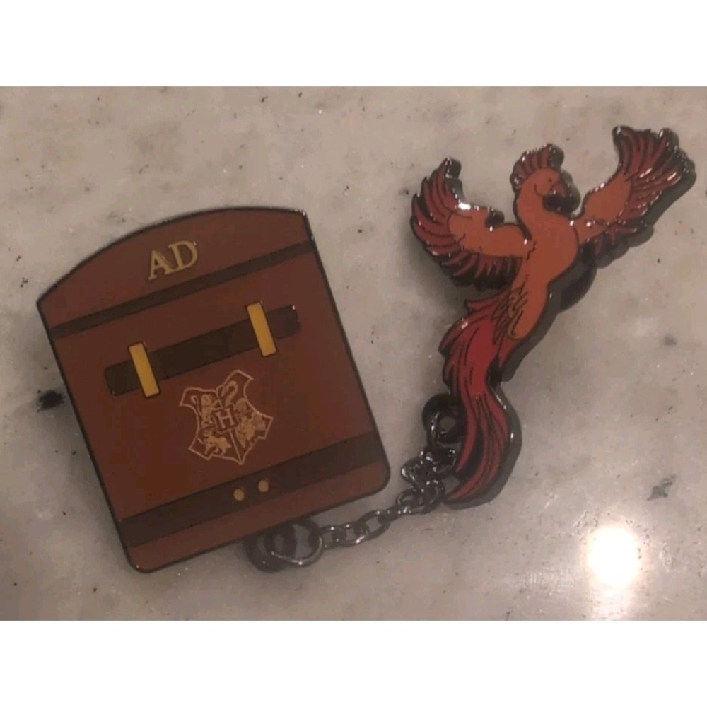 Loungefly Harry Potter Luggage & Pet Dangling Blind Box Enamel Pin Dumbledore